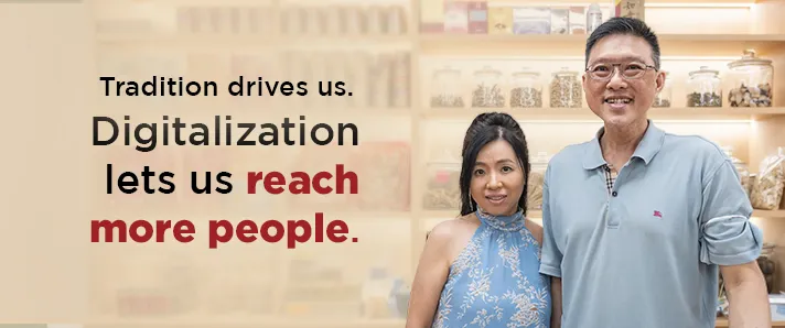 The Fung Onn family in their shop: tradition drives us, digitalisation lets us reach more people